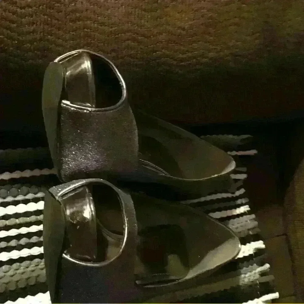 Jacqueline Ferrar opened toe silver glitter stiletto size8